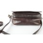 Dámska tmavo hnedá kožená crossbody kabelka s vintage vzhľadom Diana spodná časť