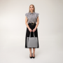 Elegantná žena so sivou shopper kabelkou A4 Wojewodzic 31731 v business štýle